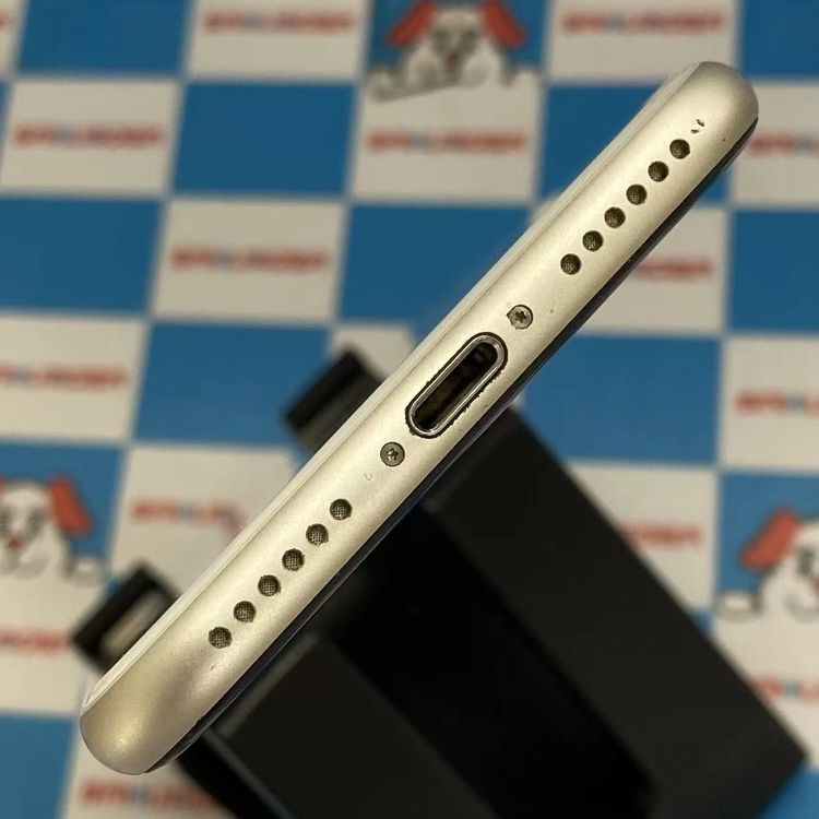 iPhoneSE ��3���� 64GB �������饤�� MMYD3J/A SoftBank��SIM�ե꡼