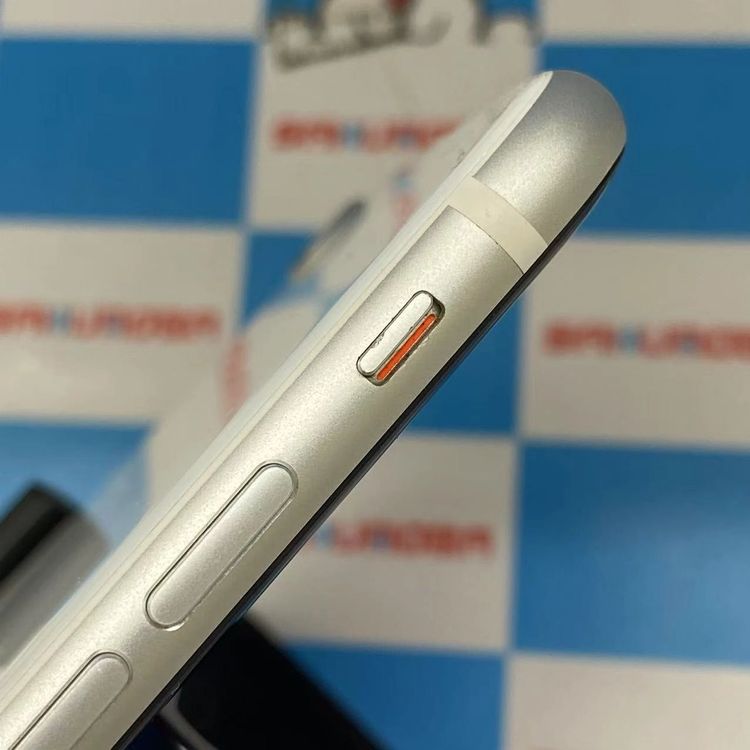 iPhoneSE 2 64GB ۥ磻 MHGQ3J/A SoftBankSIMե꡼