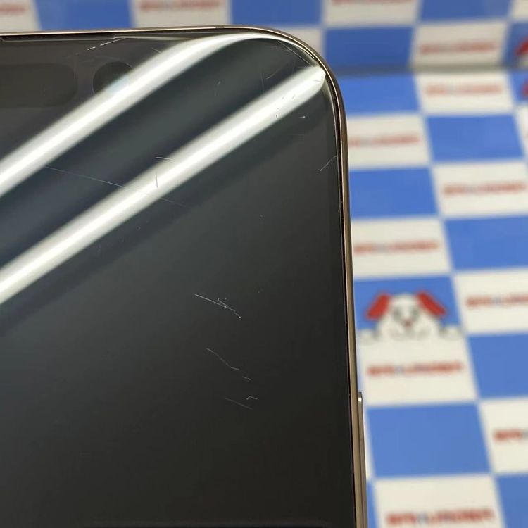 iPhone16 Pro 256GB �ǥ����ȥ����˥��� MYN23J/A AU��SIM�ե꡼