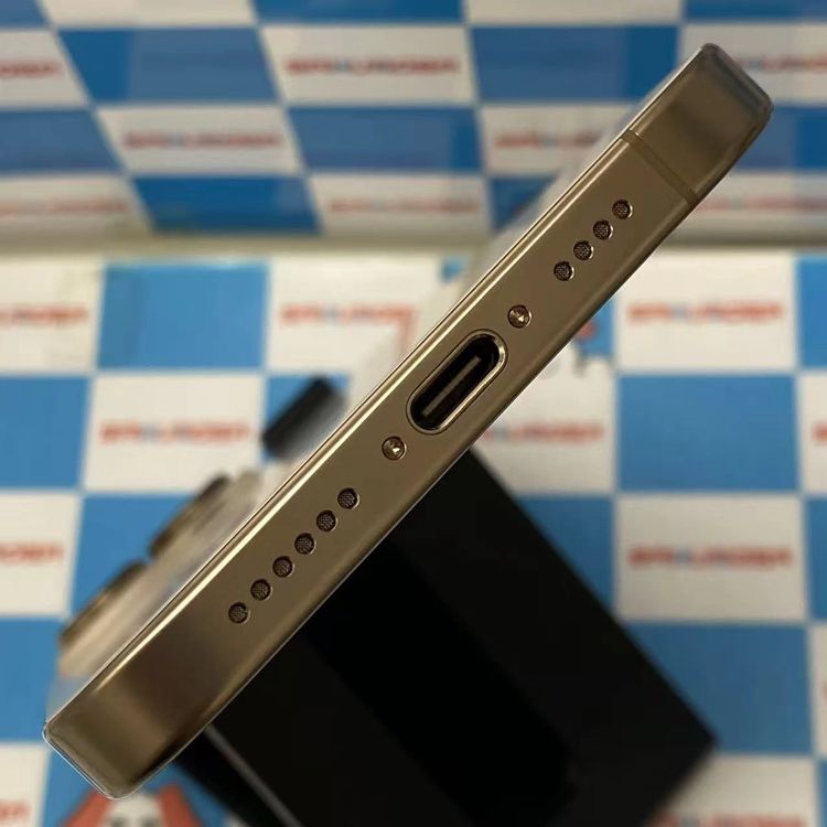 iPhone16 Pro Max 256GB �ǥ����ȥ����˥��� 3N530J/A Apple��SI