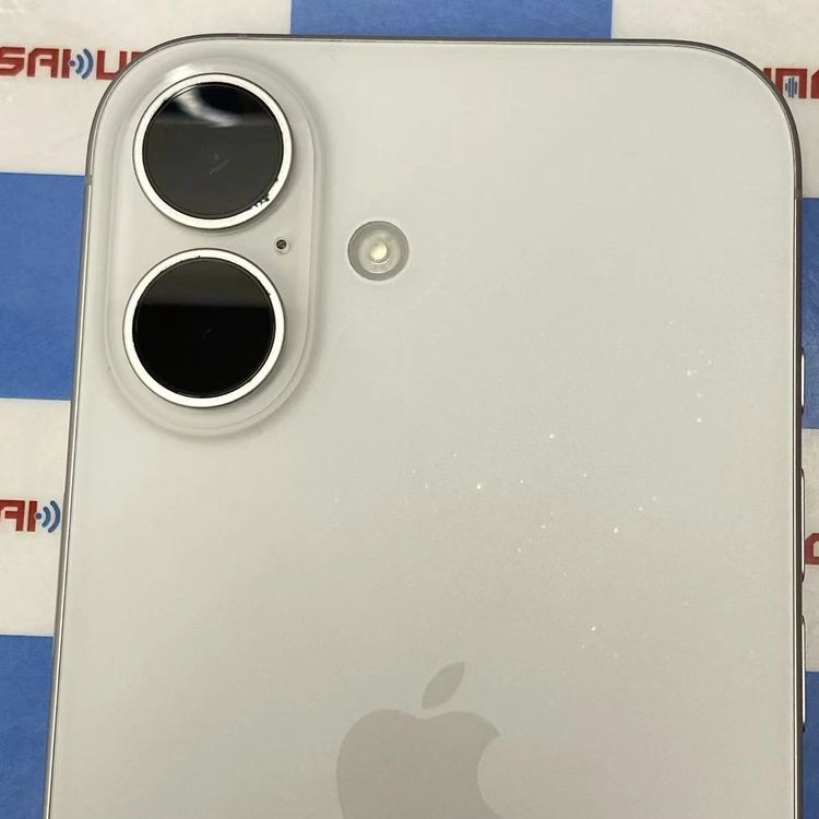 ¨��ȯ����iPhone16 128GB �ۥ磻�� MYDR3J/A AU��SIM�ե꡼