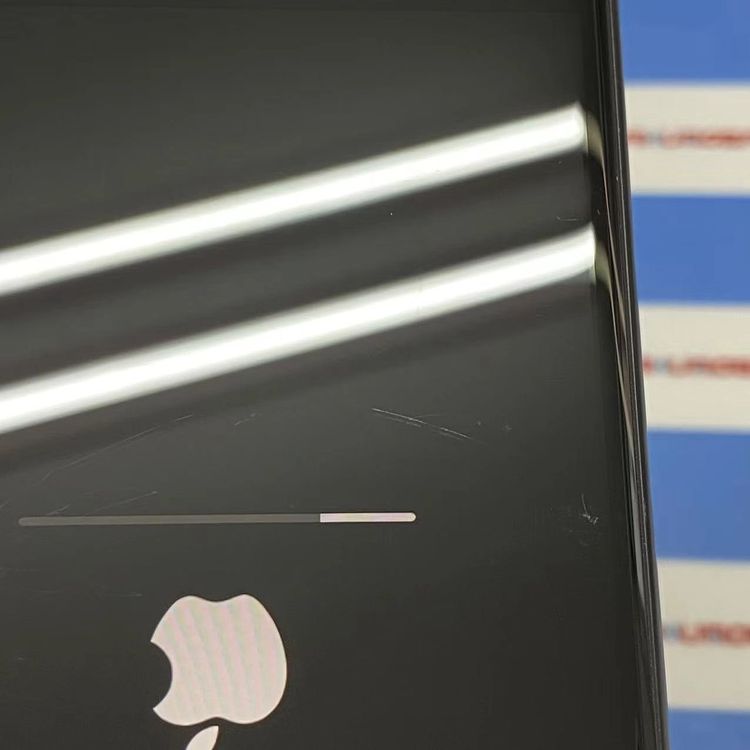 ¨��ȯ����iPhoneSE ��2���� 64GB �֥�å� MHGP3J/A au��SIM�ե꡼