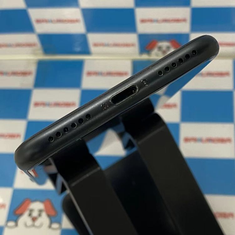 ¨��ȯ����iPhoneSE ��3���� 64GB �ߥåɥʥ��� MMYC3J/A AU��SIM�ե꡼