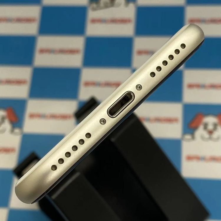 iPhoneSE ��3���� 64GB �������饤�� MMYD3J/A docomo��SIM�ե꡼