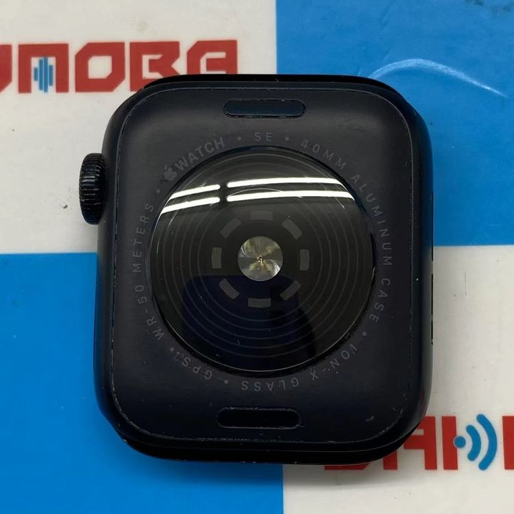 Apple Watch SE 2 40mm GPSǥ - ߥåɥʥ MNJT3J/A