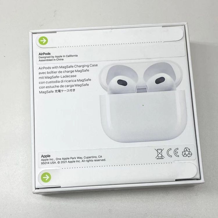 ¨��ȯ����AirPods ��3���� �ۥ磻�� MME73J/A ̤����̤������