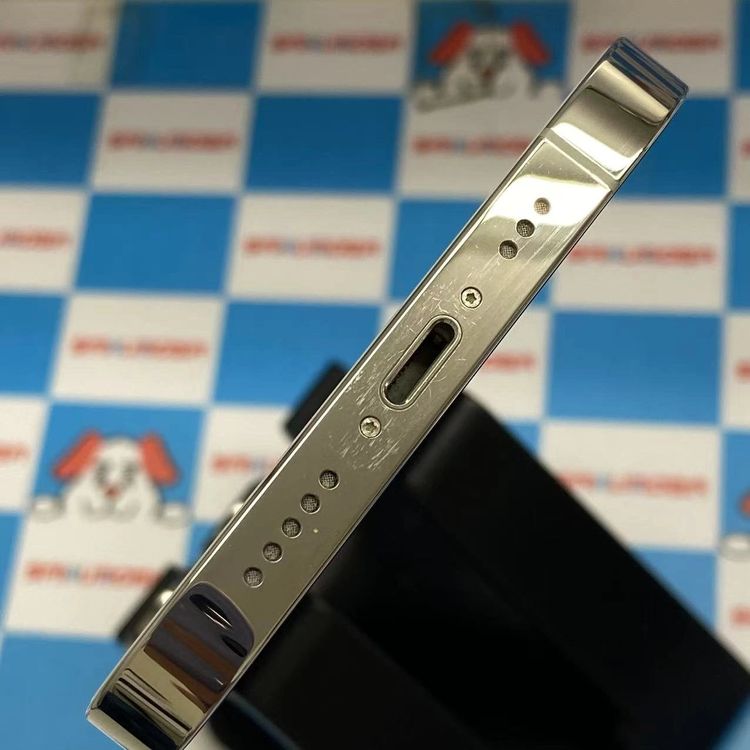 iPhone13 Pro 512GB シルバー MLUW3J/A docomo版SIMフリー美品