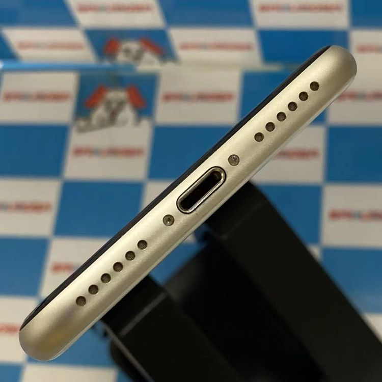 iPhoneSE ��3���� 64GB �������饤�� MMYD3J/A SoftBank��SIM�ե꡼
