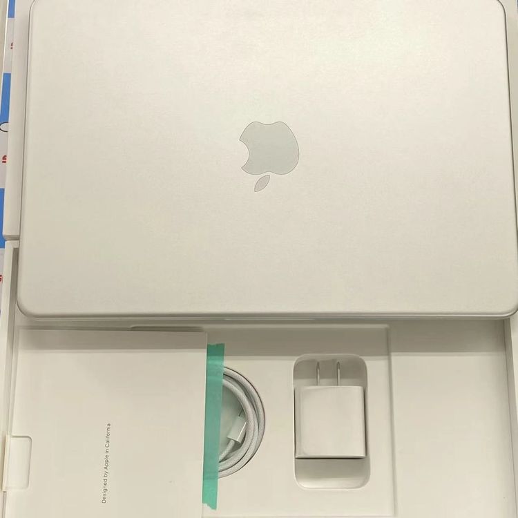 MacBook Neo Early 2026 Apple A18 Pro 8GB/256GB �����