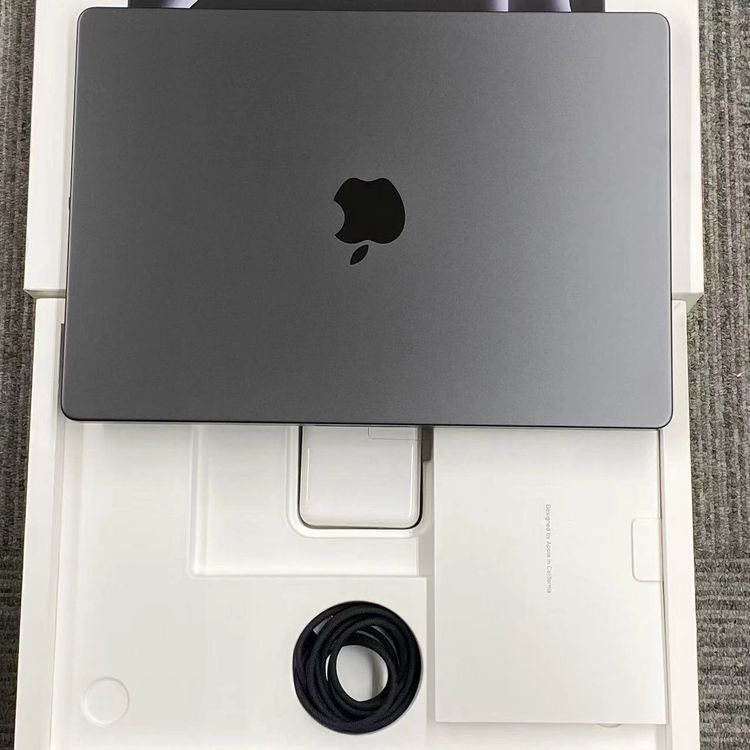 MacBook Pro Early2026 14����� Apple M5 Pro 24GB/1TB