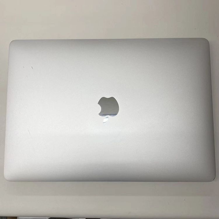 MacBook Pro 13����� Mid2019 2.4GHz Corei5 8GB/256GB