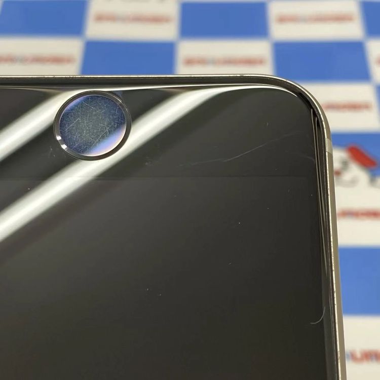 iPhoneSE ��3���� 256GB �������饤�� MMYK3J/A docomo��SIM�ե꡼