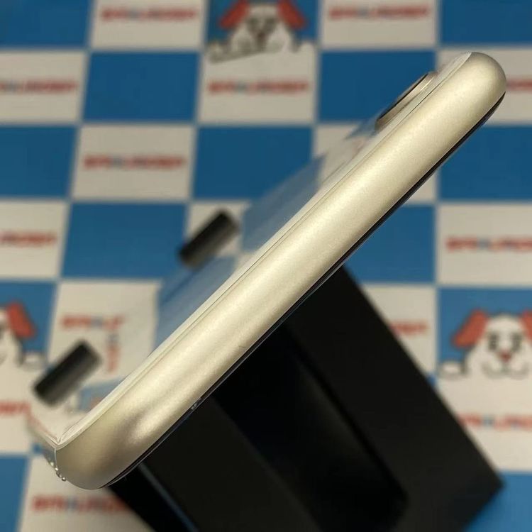 ¨��ȯ����iPhoneSE ��3���� 128GB �������饤�� MMYG3J/A AU��SIM�ե꡼