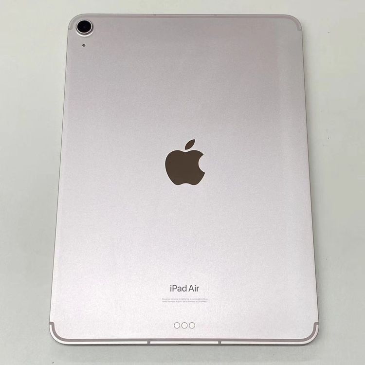 iPad Air(第5世代)（SIMフリー・国内版・） 商品一覧｜ムスビー【中古