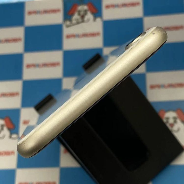 iPhoneSE ��3���� 64GB �������饤�� MMYD3J/A SoftBank��SIM�ե꡼