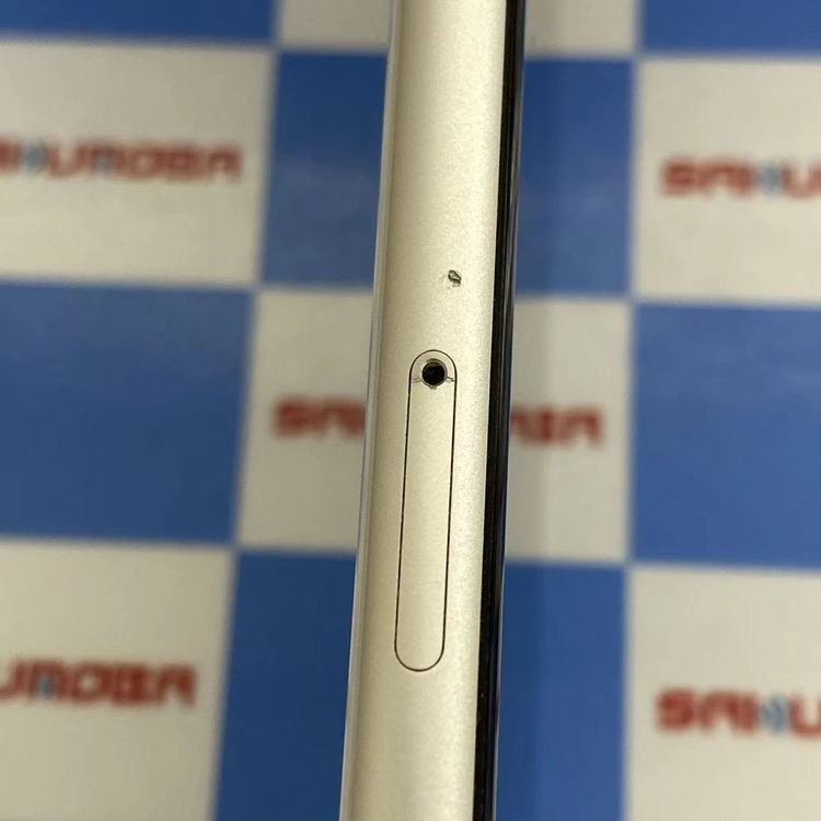 iPhoneSE ��3���� 64GB �������饤�� MMYD3J/A docomo��SIM�ե꡼
