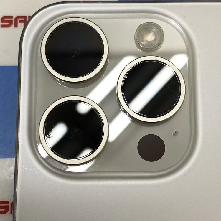 iPhone15 Pro 256GB �ۥ磻�ȥ����˥��� MTUD3J/A docomo��SIM�ե�
