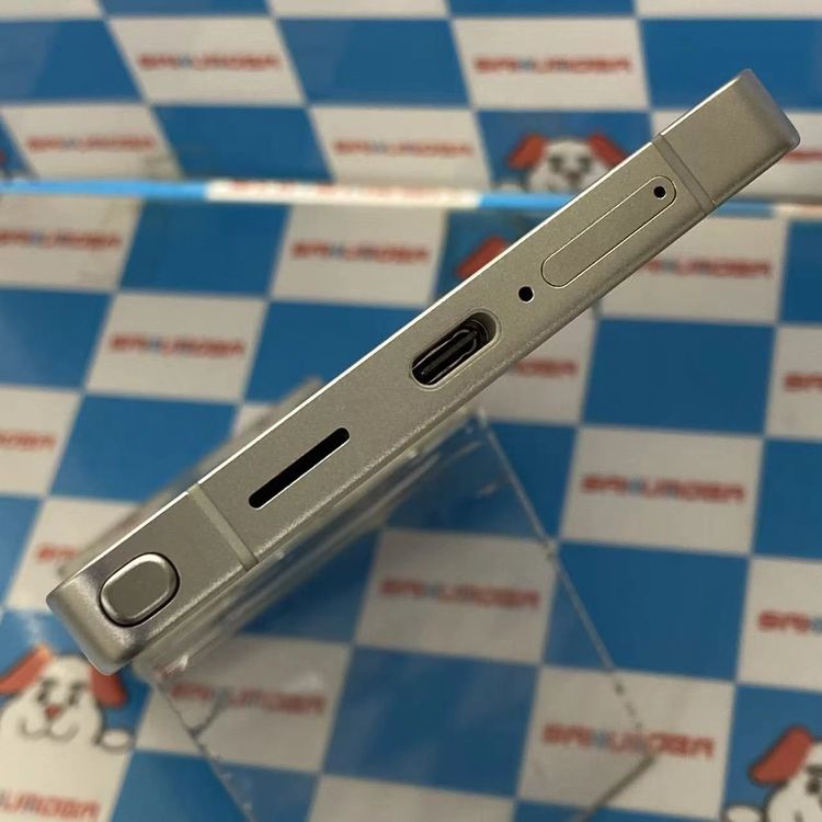 Galaxy S25 Ultra 12GB/256GB �����˥��ॷ��С��֥롼 SCG32 AU��