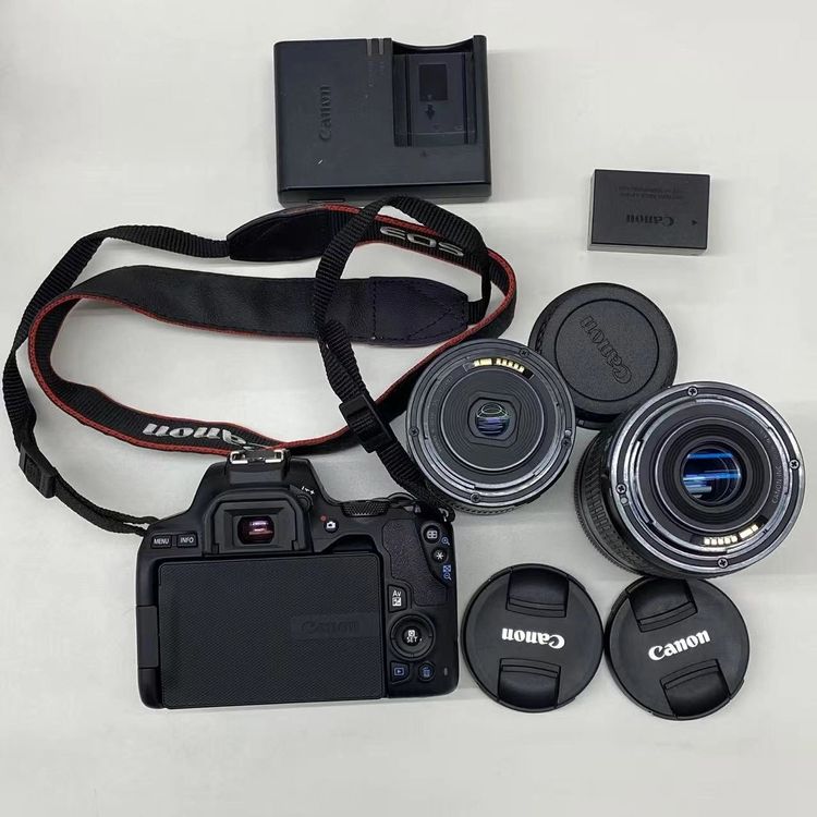 ¨��ȯ����EOS Kiss X10 ���֥륺���७�å� �֥�å� EOSKISSX10BK-WKIT