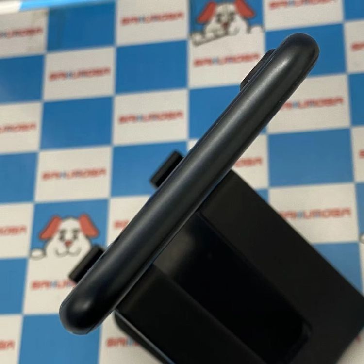 ¨��ȯ����iPhoneSE ��3���� 128GB �ߥåɥʥ��� MMYF3J/A AU��SIM�ե꡼