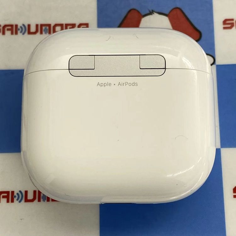 ¨��ȯ����AirPods ��5���� �磻��쥹���ť������դ� �ۥ磻�� MKFT4J/A