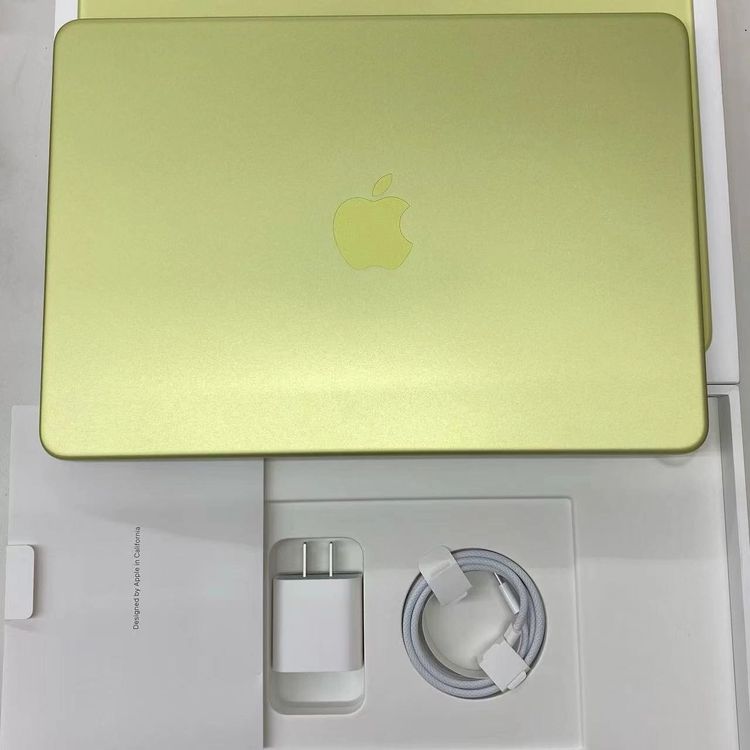 MacBook Neo Early 2026 Apple A18 Pro 8GB/512GB ���ȥ�