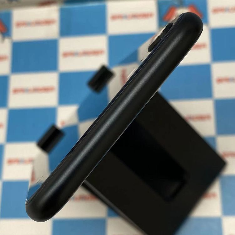 iPhoneSE ��3���� 64GB �ߥåɥʥ��� MMYC3J/A SoftBank��SIM�ե꡼