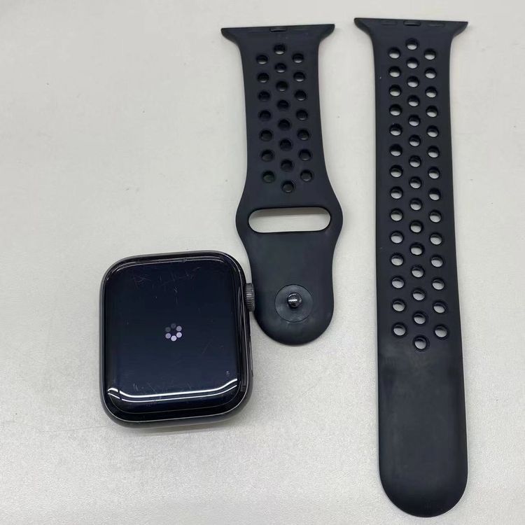 Apple Watch SE ��1���� 44mm GPS��ǥ� 32GB ���ڡ������쥤 MG0A3