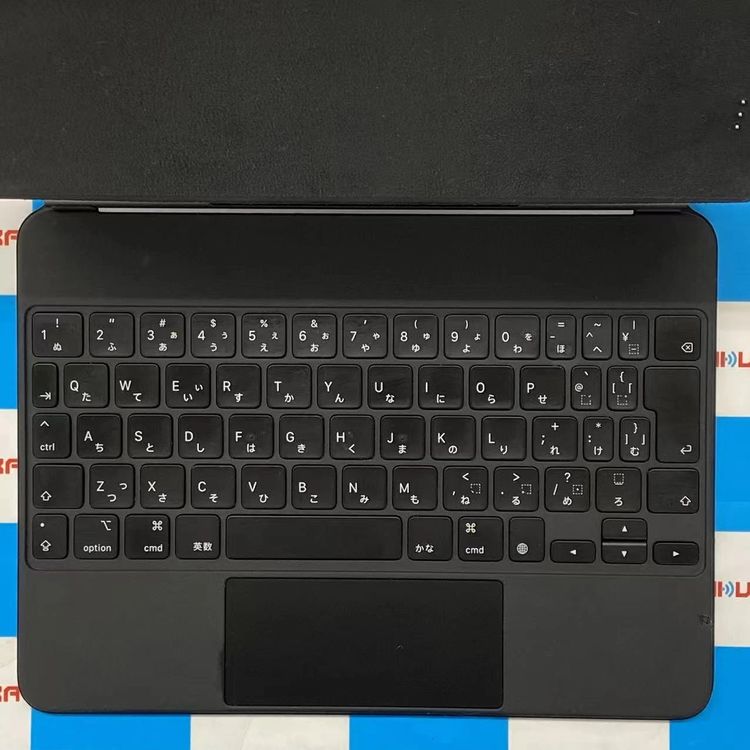 ¨��ȯ����11�����iPad Pro(��3����)�� Magic Keyboard ** �֥�å�