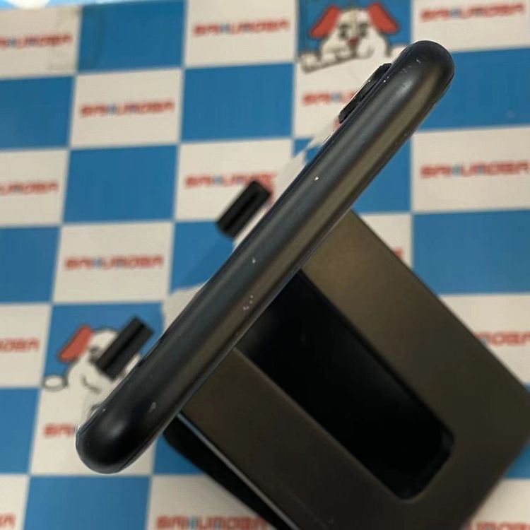 iPhoneSE ��3���� 128GB �ߥåɥʥ��� MMYF3J/A docomo��SIM�ե꡼