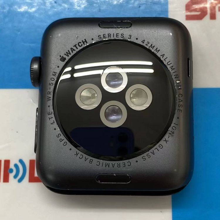 Apple Watch Series3 42mm GPS+Cellular��ǥ� 16GB ���ڡ���