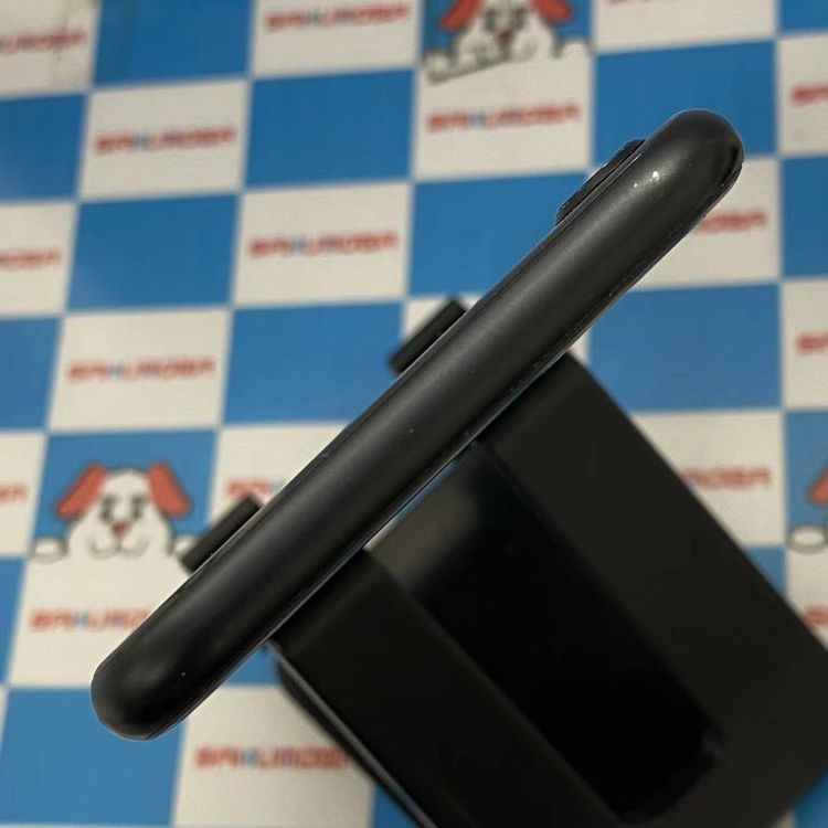 iPhoneSE ��2���� 256GB �֥�å� NXVT2J/A docomo��SIM�ե꡼