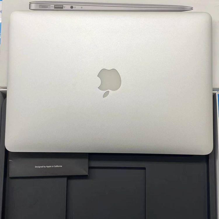 MacbookAir 13����� 2012ǯ��ǥ� Core i5 4GB/128GB ����С� M