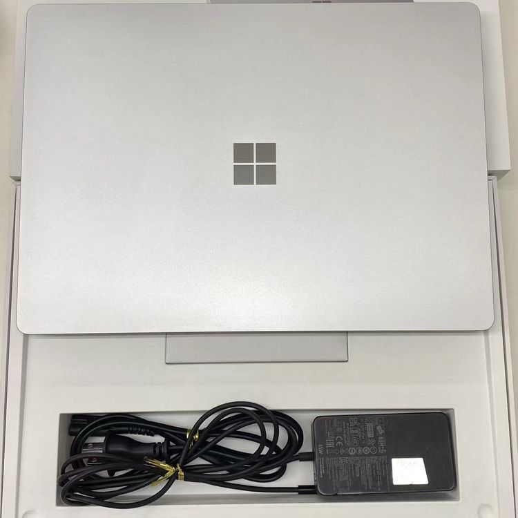 Surface Laptop 4 8GB/256GB 2.20GHz �ץ���� 5PB-00046