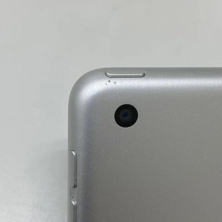 ¨��ȯ����iPad ��9���� Wi-Fi��ǥ� 64GB ����С� MK2L3J/A �������