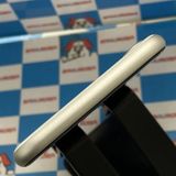 ¨��ȯ����iPhoneSE ��2���� 256GB �ۥ磻�� MXVU2J/A AU��SIM�ե꡼