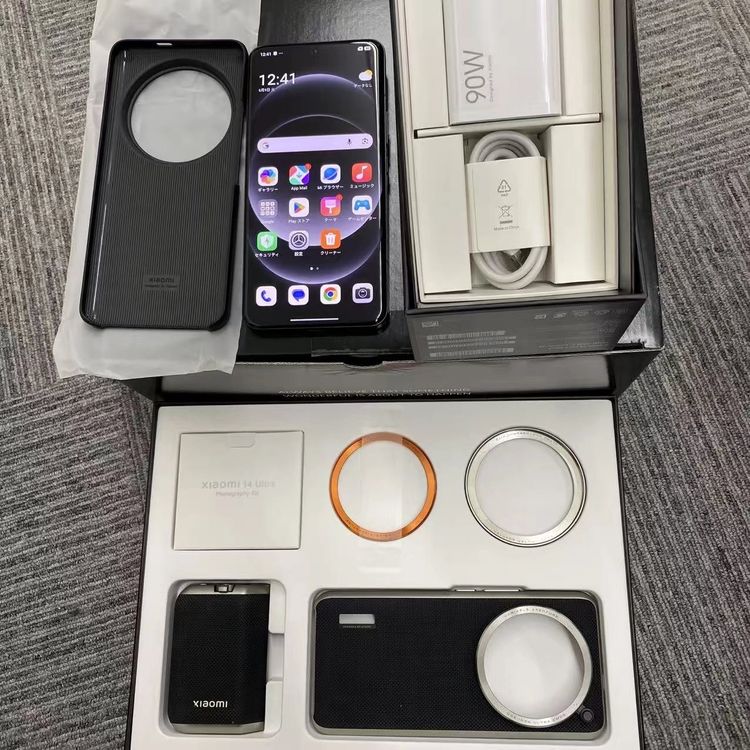 Xiaomi 14 Ultra �ե��ȥ���ե������å� 16GB/512GB �֥�å� 24030P