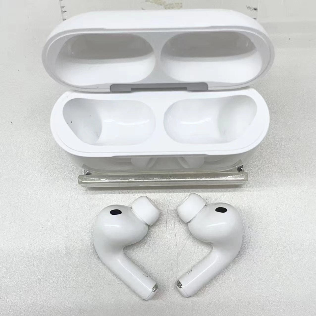 ムスビー｜即日発送可AirPods Pro 第3世代 ホワイト A3064 ジャンク品