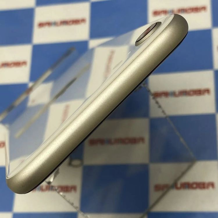 iPhoneSE ��3���� 64GB �������饤�� MMYD3J/A SoftBank��SIM�ե꡼