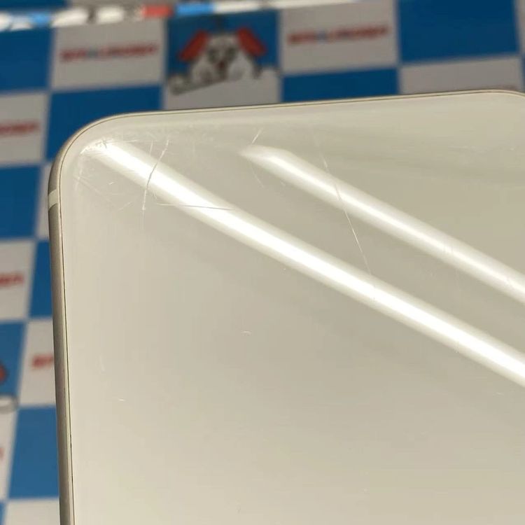 iPhoneSE ��3���� 64GB �������饤�� MMYD3J/A AU��SIM�ե꡼ �������