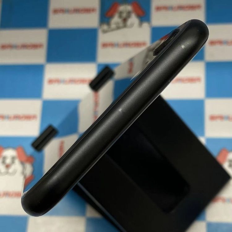 iPhoneSE ��2���� 128GB �֥�å� MHGT3J/A docomo��SIM�ե꡼�����