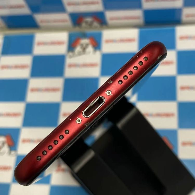 iPhoneSE ��3���� 64GB Product Red MMYE3J/A docomo��SIM