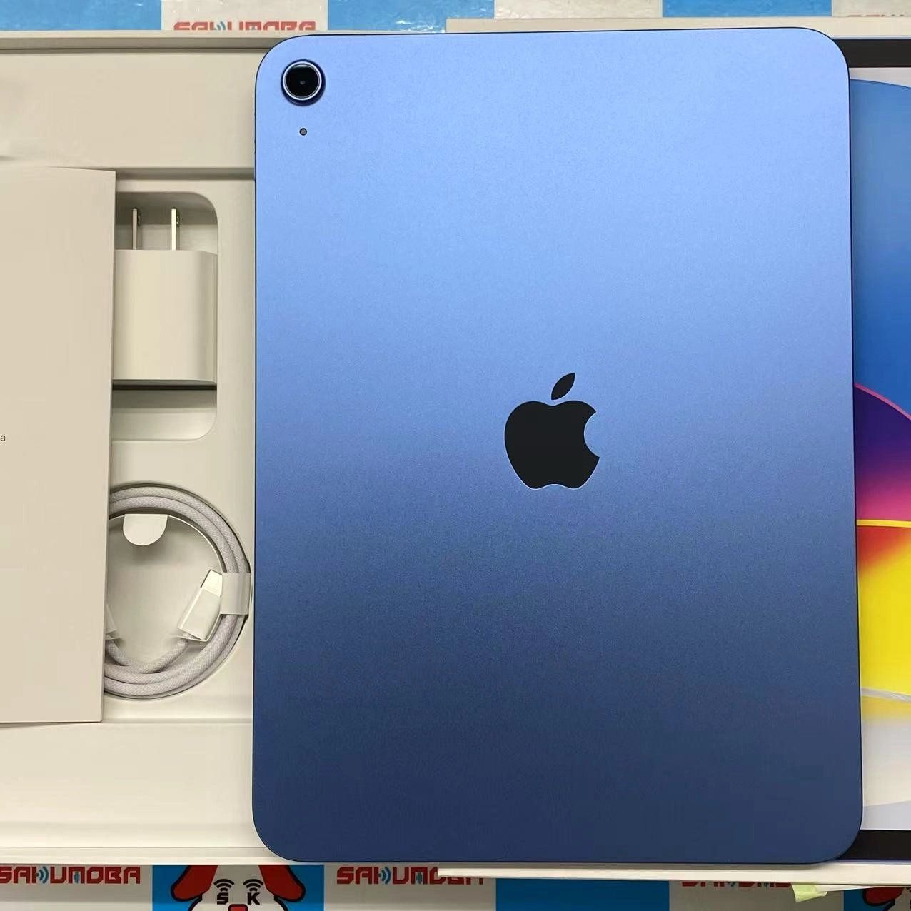 ムスビー｜iPad 第11世代 Wi-Fiモデル 128GB ブルー MD4A4J/A 充電4回