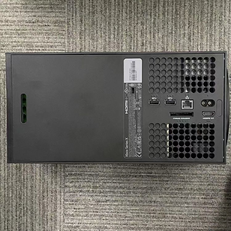 ¨��ȯ����Xbox Series X RRT-00015 1TB �����ܥ� �֥�å� 1882