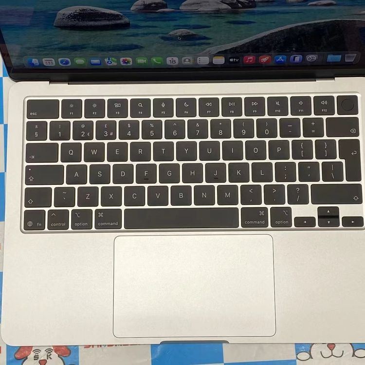 MacBook Air 13����� Early2025 Apple M4 16GB/512GB ����