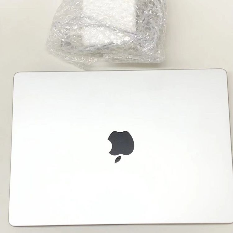 ¨��ȯ����MacBook Pro 14����� 2021 16GB/1TB ���ڡ������쥤 A2442