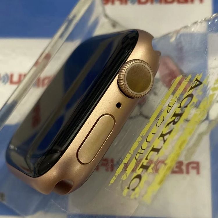 Apple Watch Series 5 40mm GPS��ǥ� 32GB ������� MWRY2J/