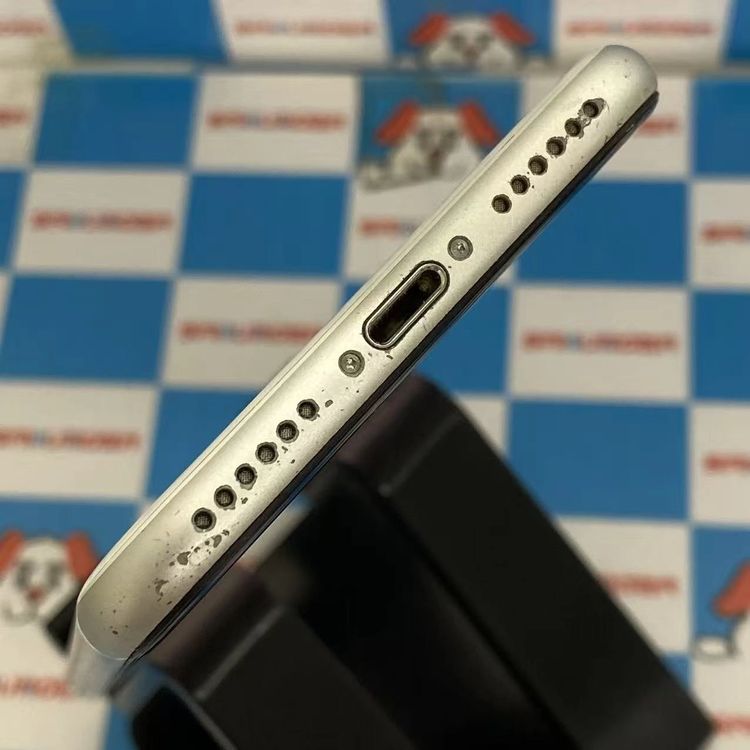 ¨��ȯ����iPhoneSE ��2���� 128GB �ۥ磻�� MHGU3J/A SIM�ե꡼�������