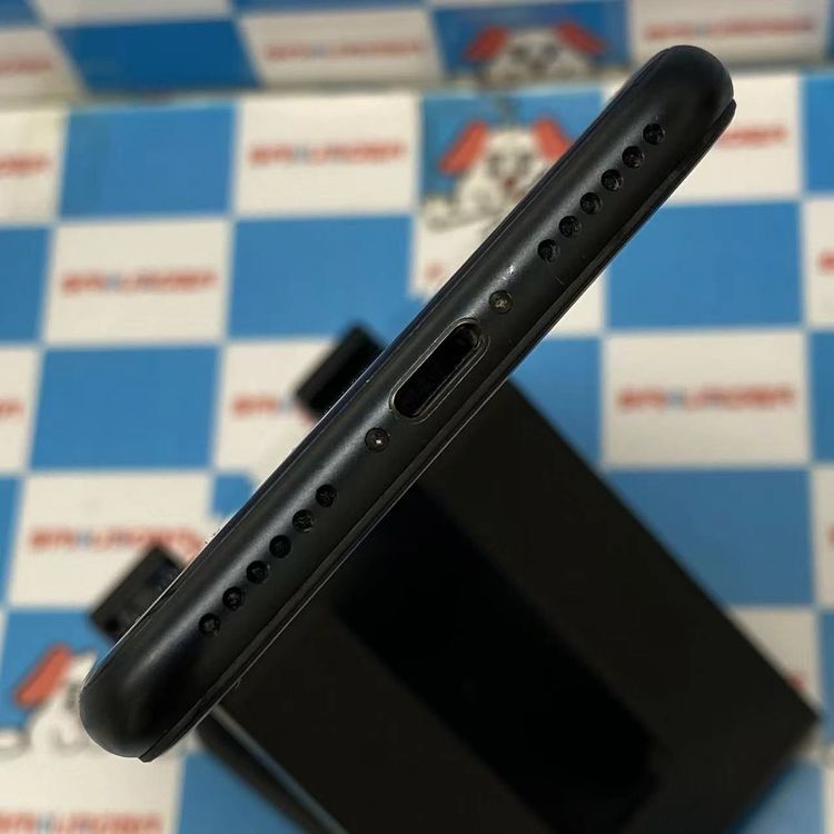 iPhoneSE ��3���� 128GB �ߥåɥʥ��� MMYF3J/A docomo��SIM�ե꡼