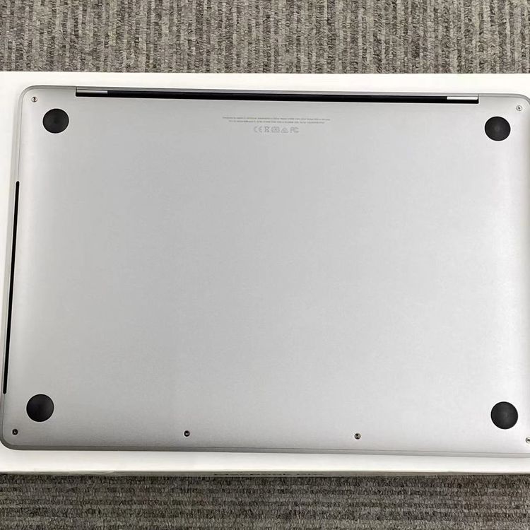 MacBook Pro 13����� 2018 Thunderbolt 3�ݡ���x 4 16GB/25